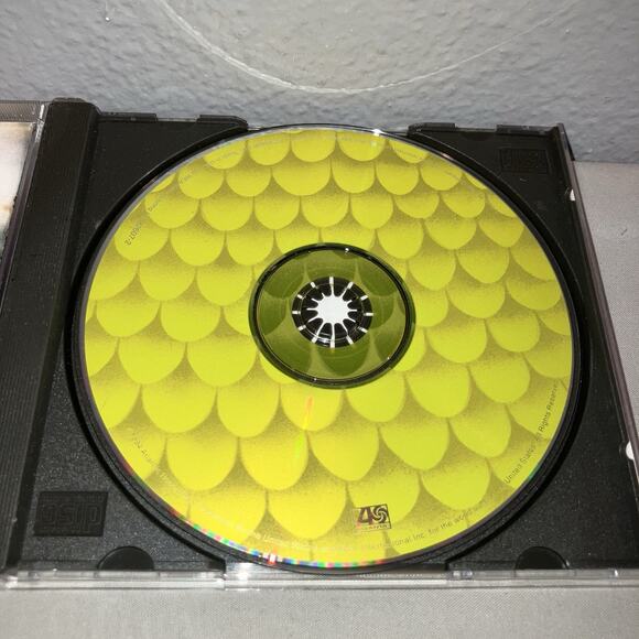 Cd Used Stone Temple Pilots Purple Disc Is Near Perfect But Booklet Is Damaged - Picture 6 of 6